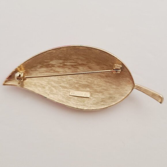 Kramer Enamel Leaf Brooch – Vintage Pink, Green & Gold Tone - Picture 3 of 6